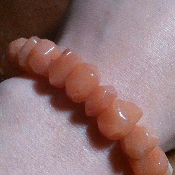 Freeform Faceted Red Aventurine Stretch Bracelet - Picture 2 of 11